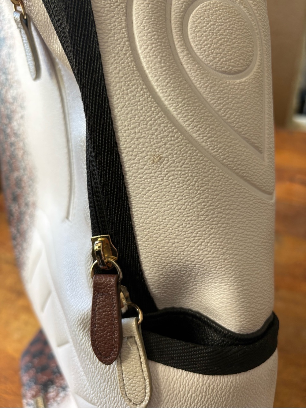 Sprayground Limited Edition Shark Spritz Savage Backpack Brown Checkered White - Picture 13 of 15